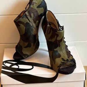 Nine West Camouflage Peep-Toe Heeled Boots